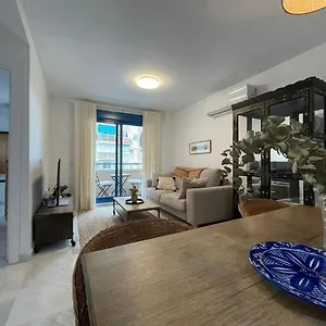 https://calu-homes-cerca-playa-de-huelin.1costadelsol.com